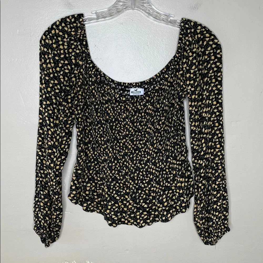 HOLLISTER Green & Yellow Ditsy Print Floral Smocked Boho Square Neck Top Large - Picture 1 of 10